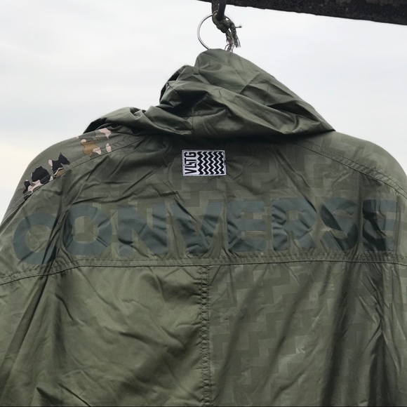 Converse VLTG Mixed Print Green Camo Zip-Up Jacket - Picture 8 of 16
